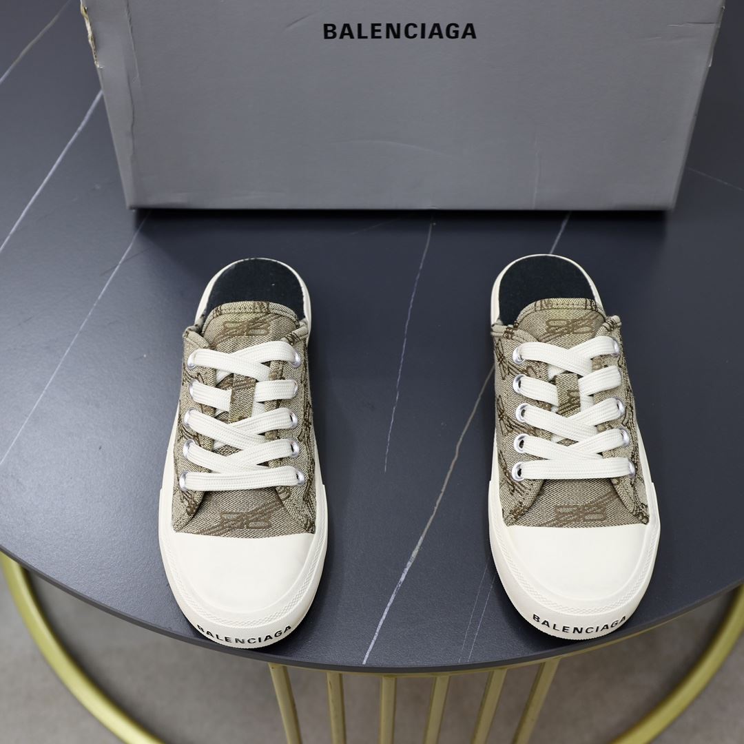 Balenciaga Slippers